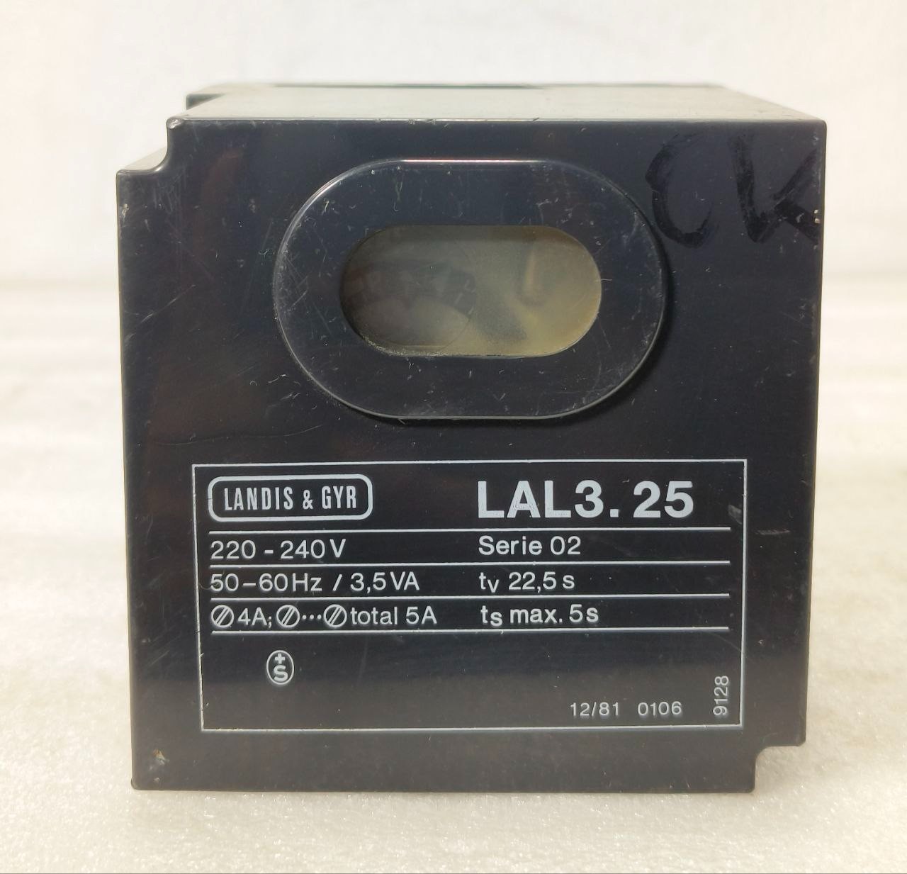LANDIS & GYR LAL3.25 SERIE 02 BURNER CONTROL BOX 220-240V 50/60HZ FREE SHIPPING
