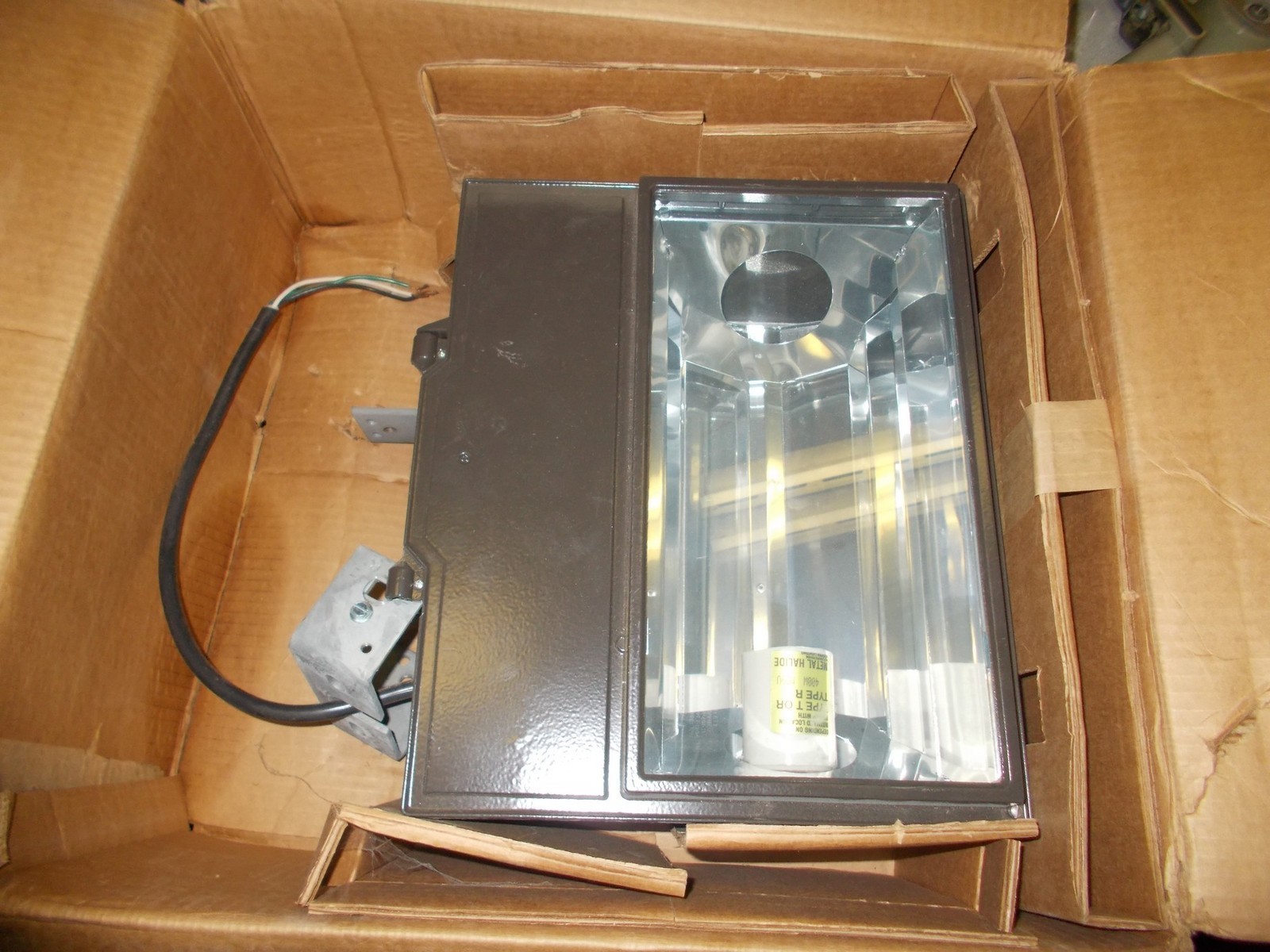 McGraw-Edison Lighting 6VX57 M-59 400W Lamp 140-9 WT 0001409B2-G