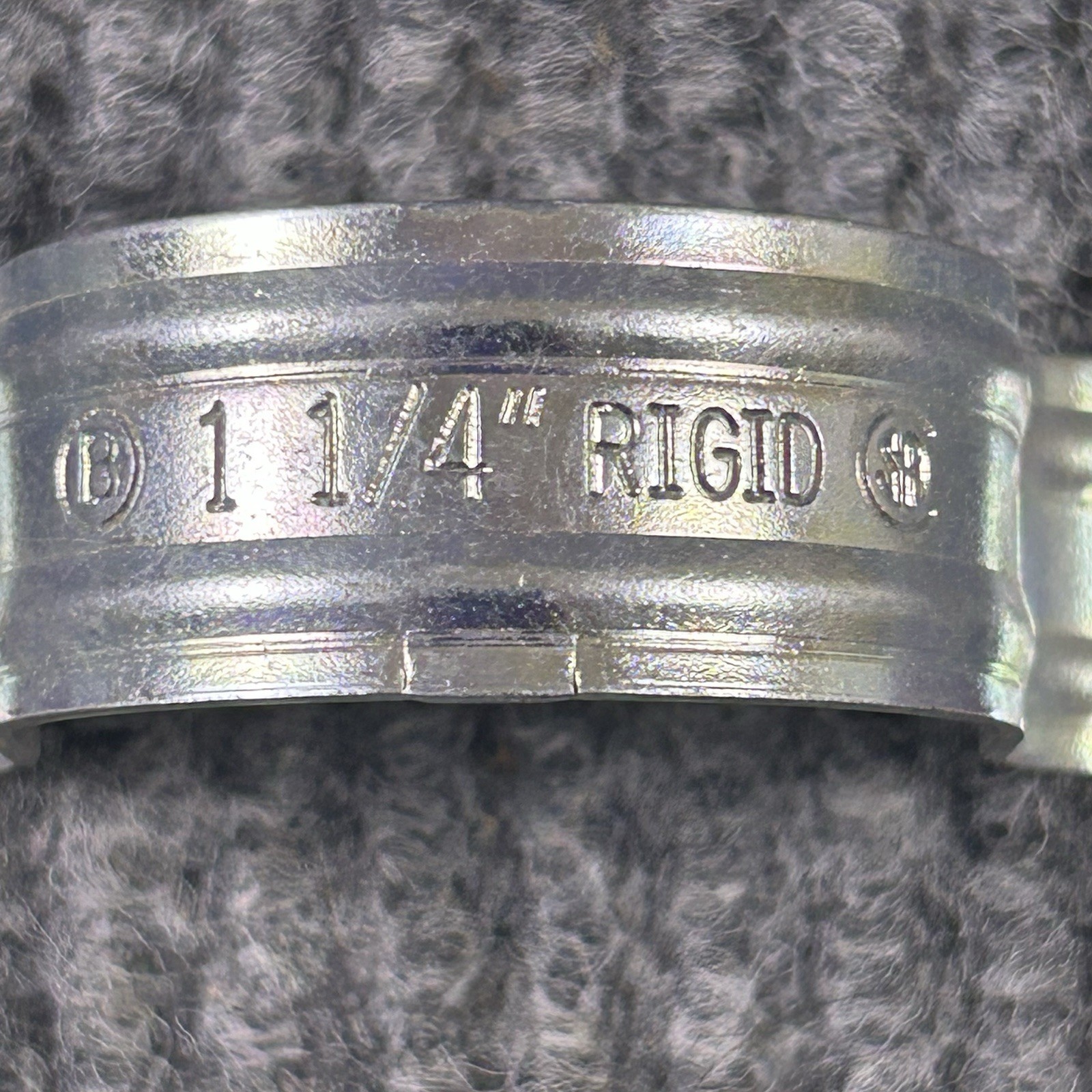 1 1/4″ Rigid 2-Hole RMC Strap Pipe & Conduit Support Clamp – 12 Ct