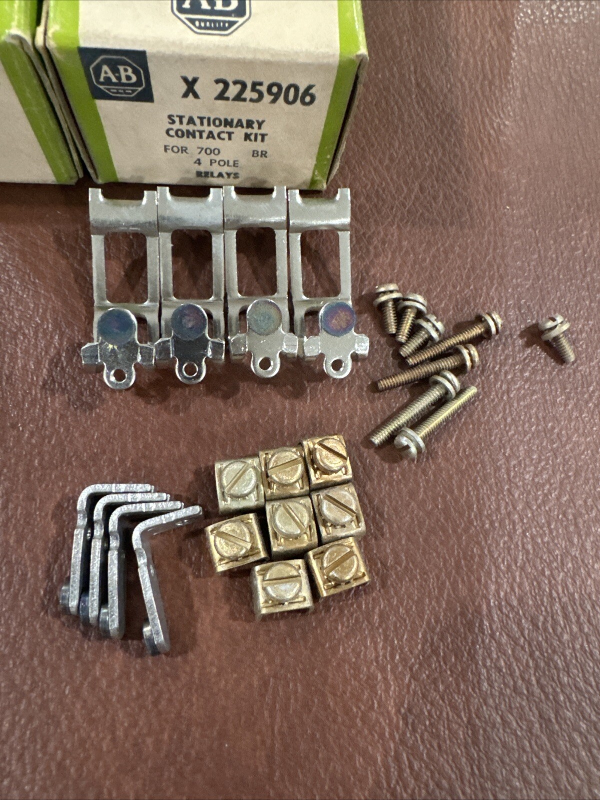 2x ALLEN-BRADLEY X-225906 4-POLE STATIONARY CONTACT KIT / TYPE BR #GLB-2-7