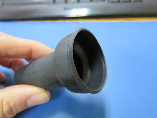 RAYCHEM 202F221-71/180-0 Qty of 2 per Lot Heat Shrink Molded Boot ST Flexible P