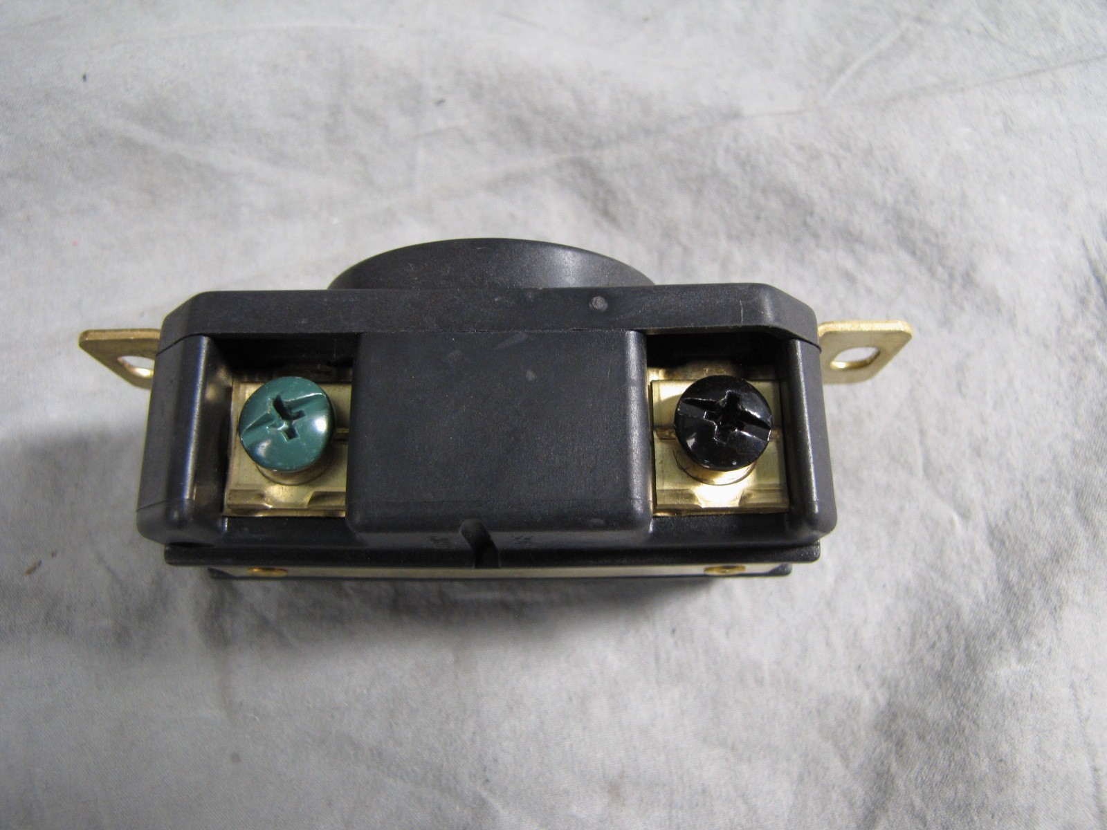 Marinco Nema L5-20 Receptacle 125V 20A NEW