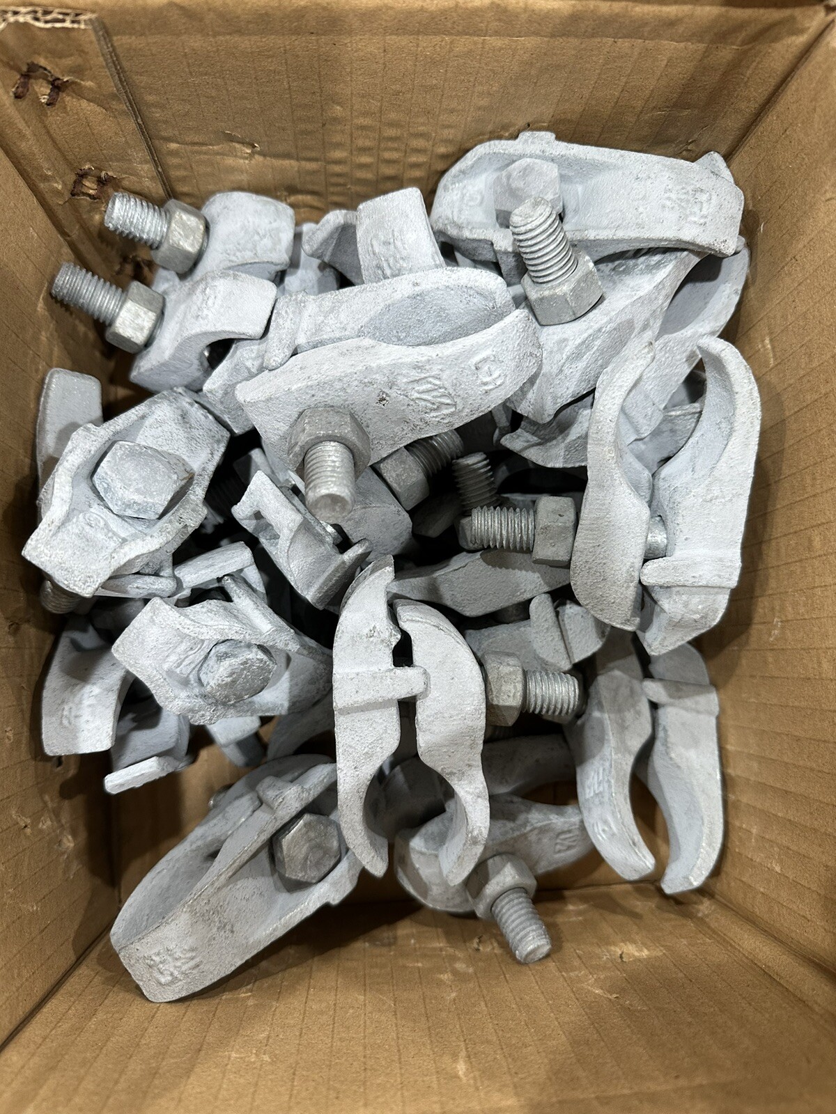 🔴(QTY 5) Eaton Crouse-Hinds PARC150HD 1-1/2″ Parallel Conduit Clamp‼️