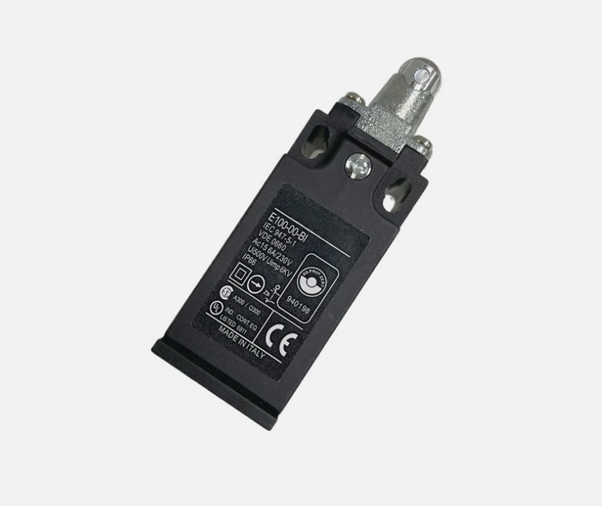 New In Box ERSCE E100-00-B1 Limit Switch AC230V 6A