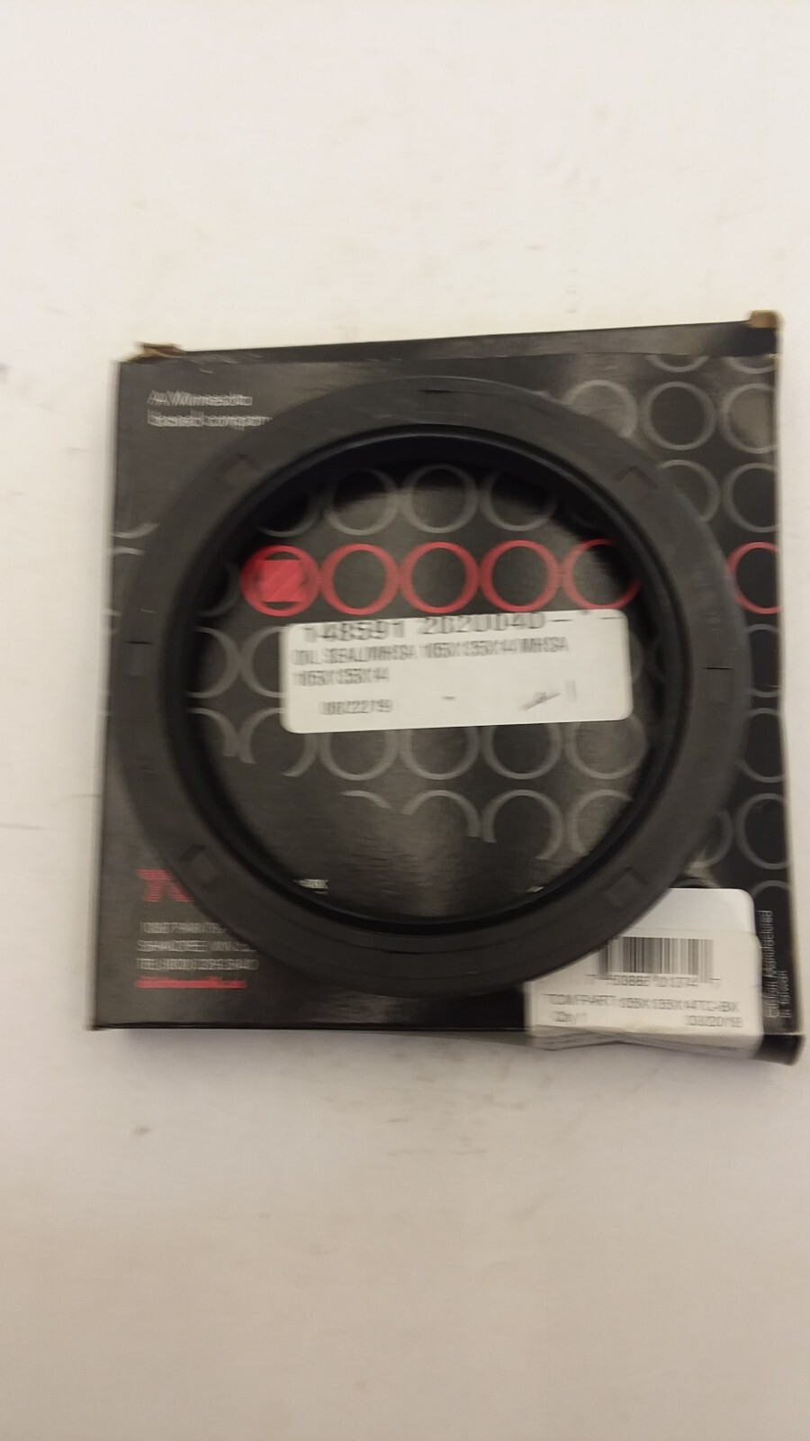 TCM 105X135X14TC-BX LIP SHAFT SEAL NITRILE DBL SPRING RUBBERIZED NIB