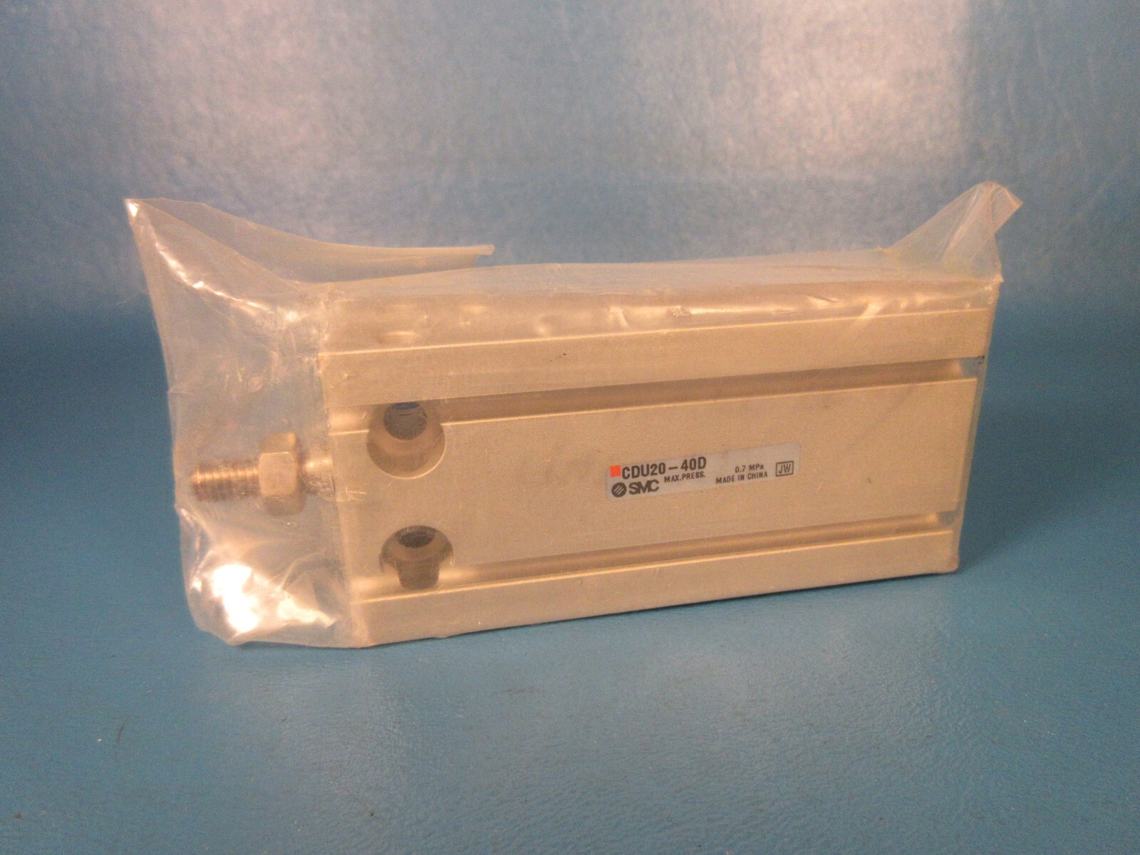 SMC CDU20-40D, Free Mount Cylinder, Double Acting, Single Rod, Bore =20 mm,