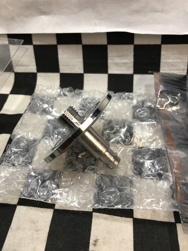 Kurt J Lesker BNC Feedthroughs KF40 single, IFTBG012038B, 203/743-9272 #1550E1