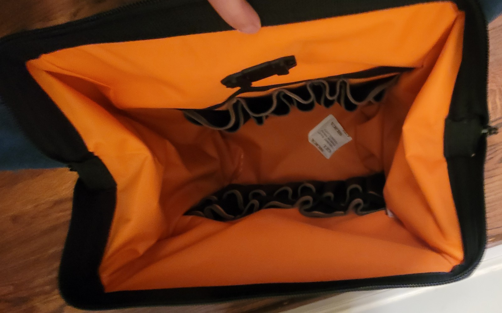 6-pc Klein MODbox Bag 28 Pockets # 62203MB, Hammer, Tape, Prybar, Pliers, Gloves