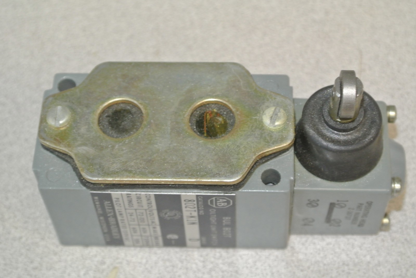 ALLEN-BRADLEY 802T-K1N Series D / OILTIGHT LIMIT SWITCH / / NEW SURPLUS