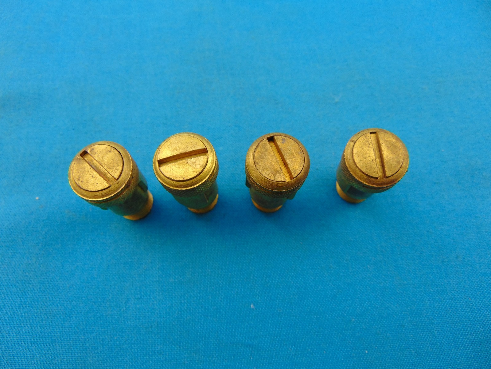 1/8″ NPT Brass Twist Oilers 4 Pieces NOS Early Model T Ford Nice Patina