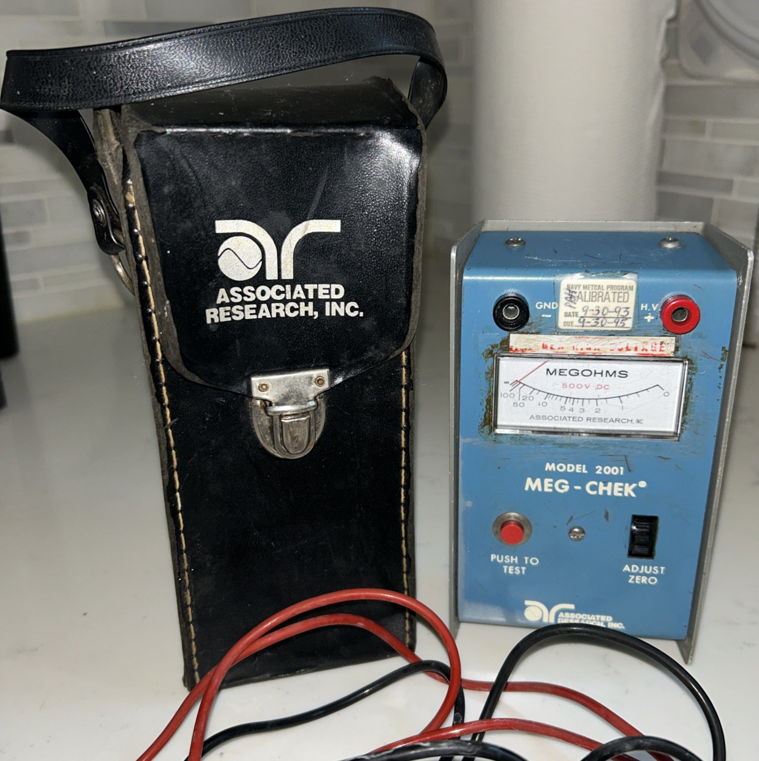 Associated Research Model 2001 Meg-Chek Megohmmeter Insulation Testing