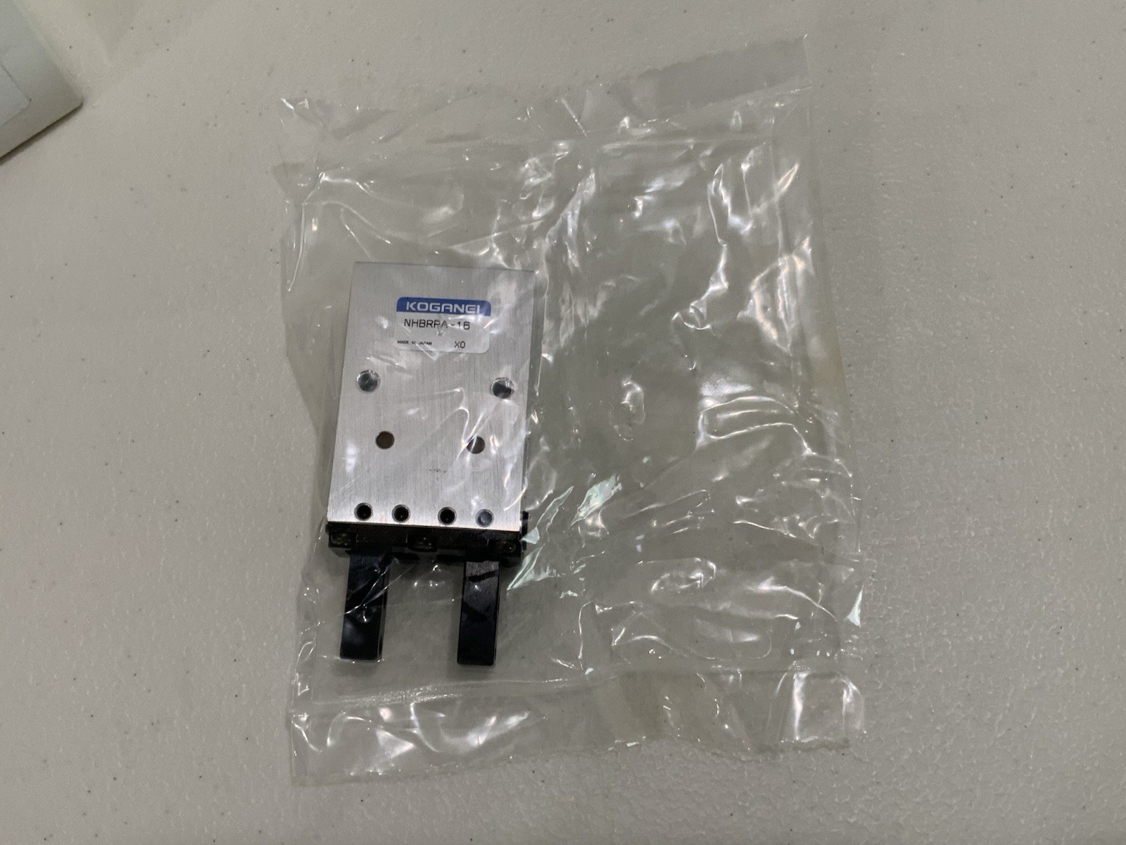 NEW Koganei Humphrey Air Hand NHBRPA – 16 Pneumatic Cylinders Automation Systems