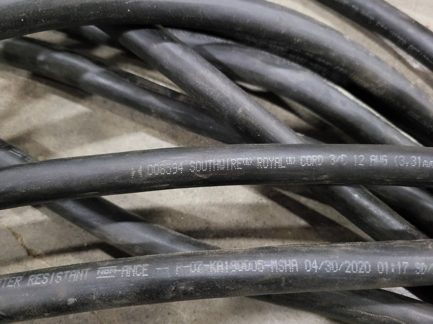 SOUTHWIRE 60 ft SOOW Power Extension Cord 12/3 AWG 15A 125V – Wire & Cable