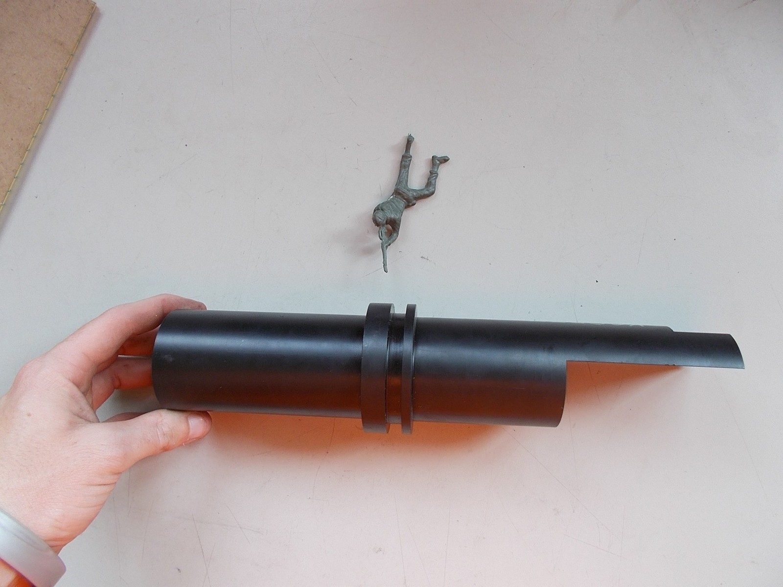 NEW Part Number: 827-09-002 KC8537 10-1/2″ long, 2″ OD, 1-1/8″ *FREE SHIPPING*