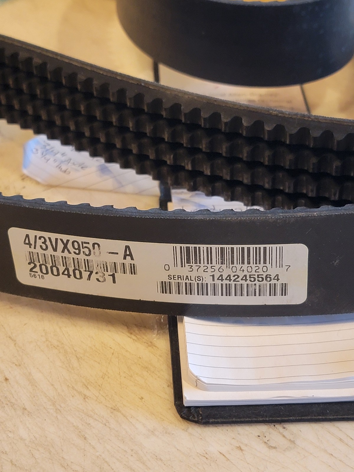Continental 4/3Vx950 4/3Vx950 Banded Cogged V-Belt, 95″ Outside Length,