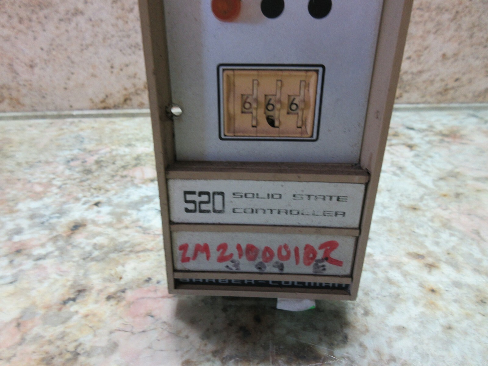 BARBER COLEMAN 520 SOLID STATE CONTROLLER ZM2100010R 33-710-1 SP14-0016 0-799