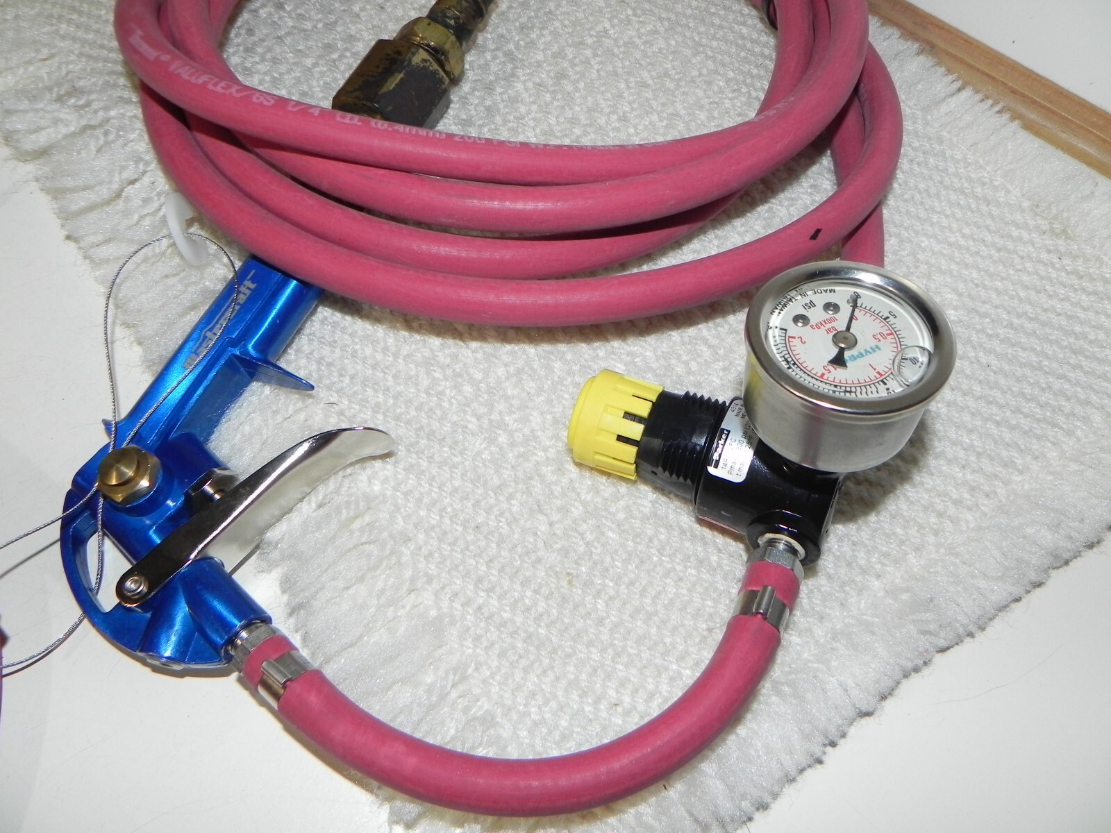 Valuflex GS 1/4″ Hose Hypro 30 PSI Gauge/Mastercraft Air gun/Parker 14R012FC=300