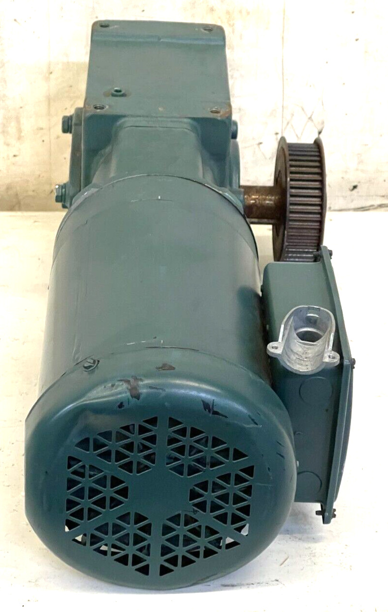 BALDOR RELIANCE INDUSTRIAL MOTOR VUHM3558 W/TIGEAR 2 GEAR REDUCER 30S15R