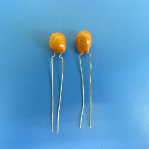 VISHAY – SPRAGUE 199D227X0010F6V1 Qty of 15 per Lot RAD TANT 220UF 10V 20% 199D