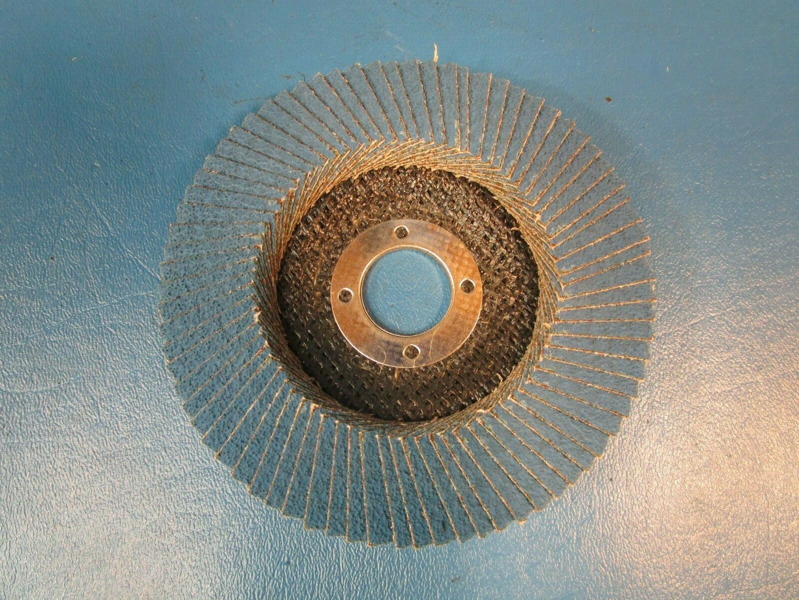 Box of 9 Tru Maxx 25307 Flap Disc, 4 1/2″ OD, 7/8″ ID, Type 29 Zirconia Alumina