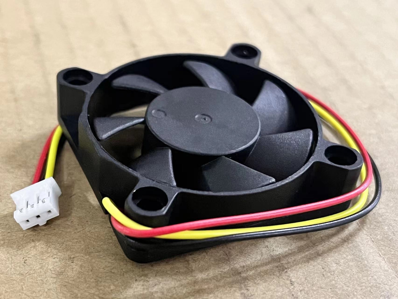 1PC YW04510012LM Y.S.TECH Cooling Fan DC 12V 0.14A 45*45*10mm 3 pin