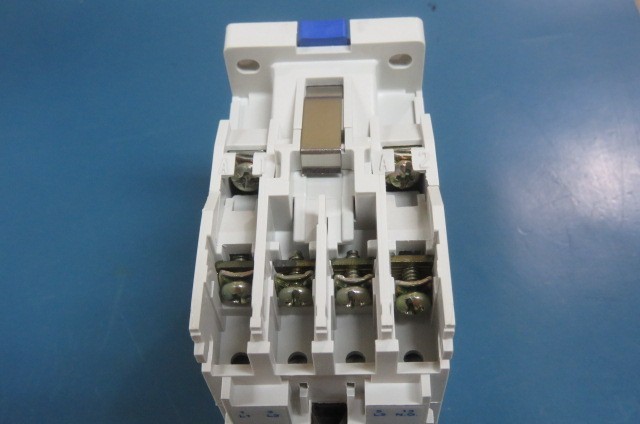 CUTLER CE15ANS3CB Qty of 1 per Lot CONTACTOR: SERIES B1 – Size A 3 POLE OPEN