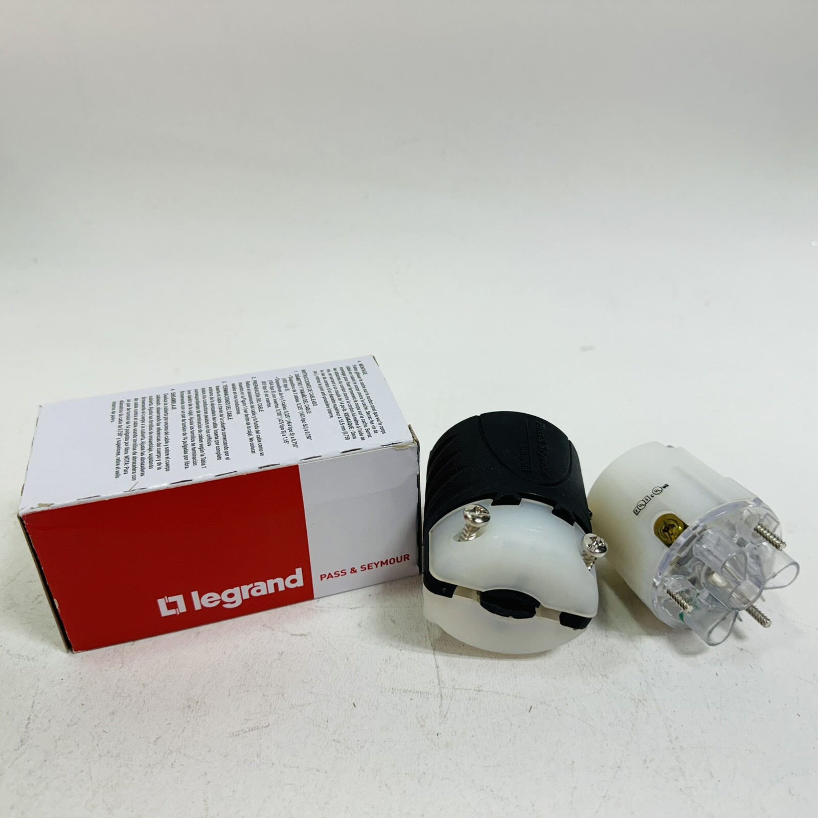 10 Pack LEGRAND PASS & SEYMOUR L520-C, Twist-Locking Socket, 2+E Poles, 20 A/12