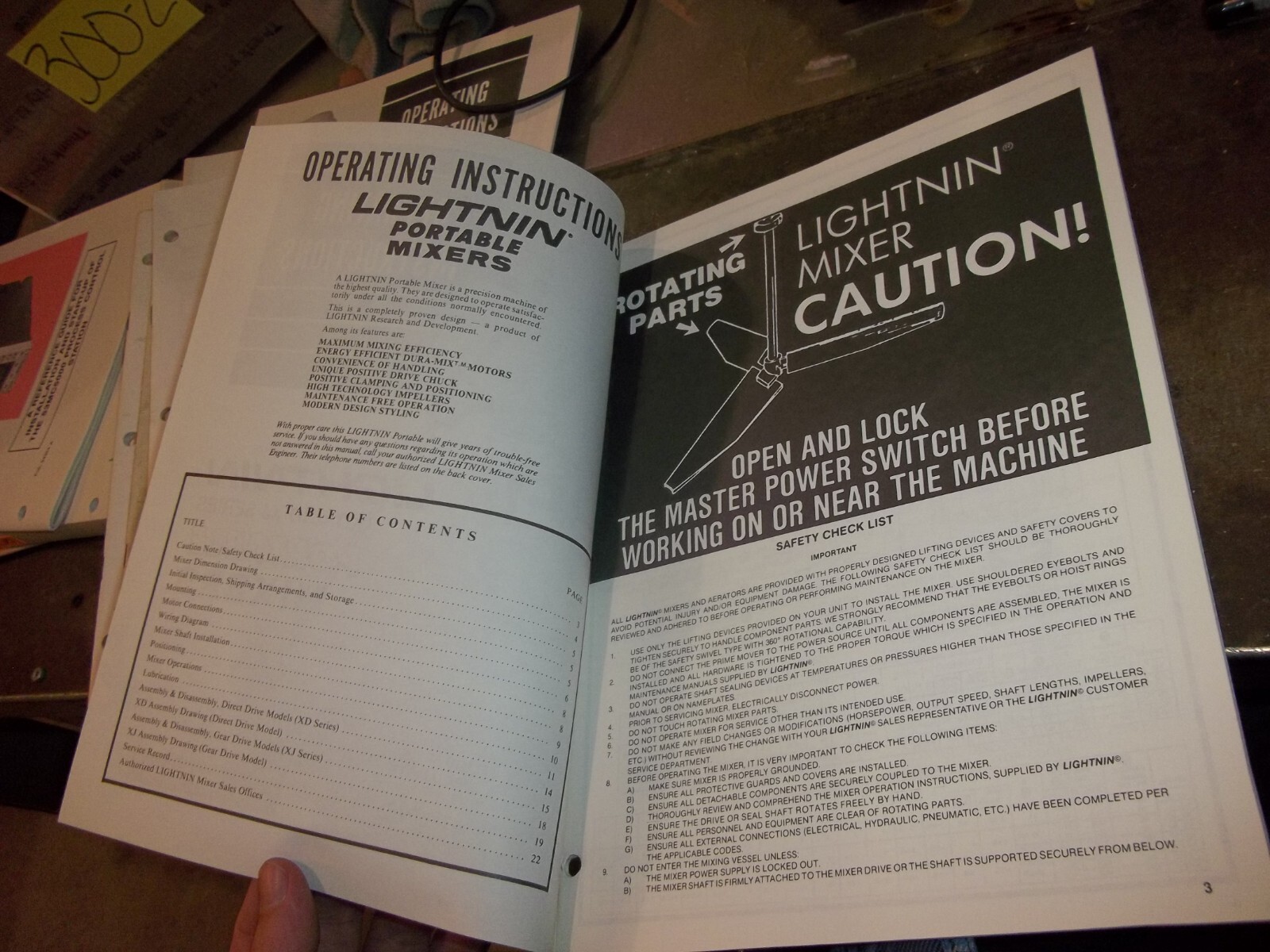 LIGHTNIN IT-1977E OPERATING INSTRUCTIONS MANUAL FOR XD XJ PORTABLE MIXERS (WL71)