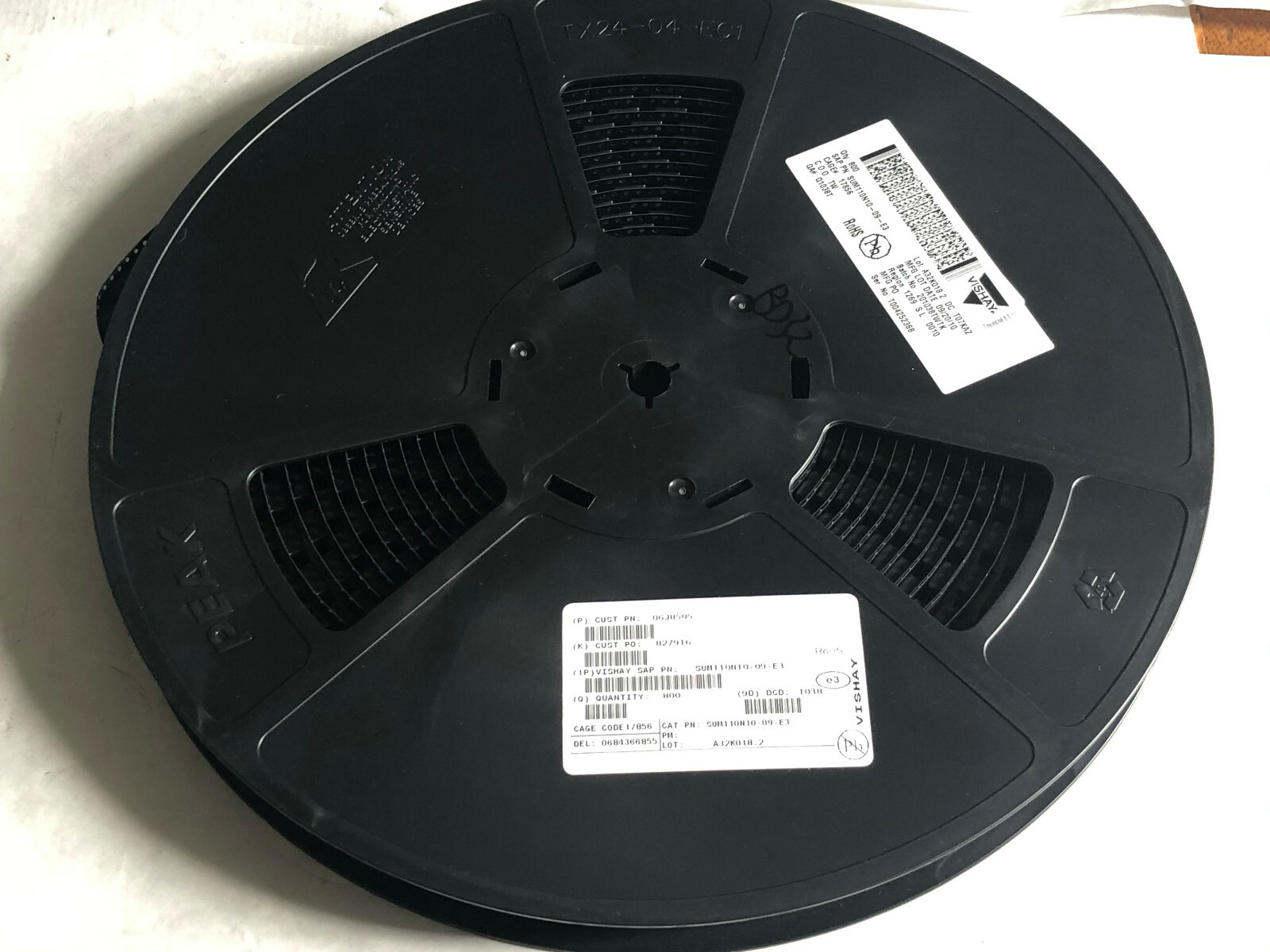LOT 555 VISHAY SUM110N10-09-E3,TX24-04-EC1,N CHANNEL MOSFET,100V,110A TO-263,SL