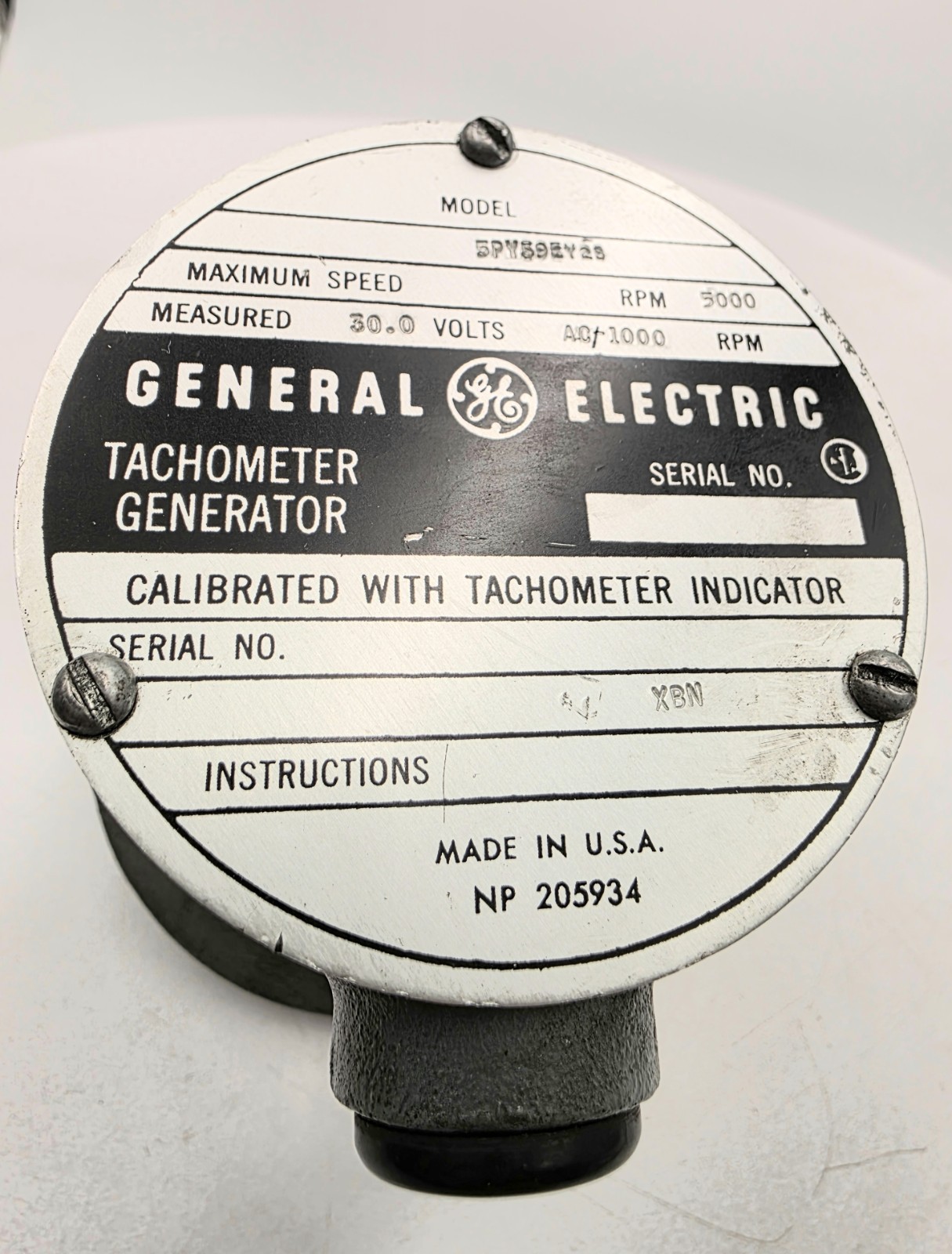 GE TACHOMETER, MODEL 5PY59EY2B, 30 VOLTS AC/1000 RPM, MAX SPEED RPM 5000