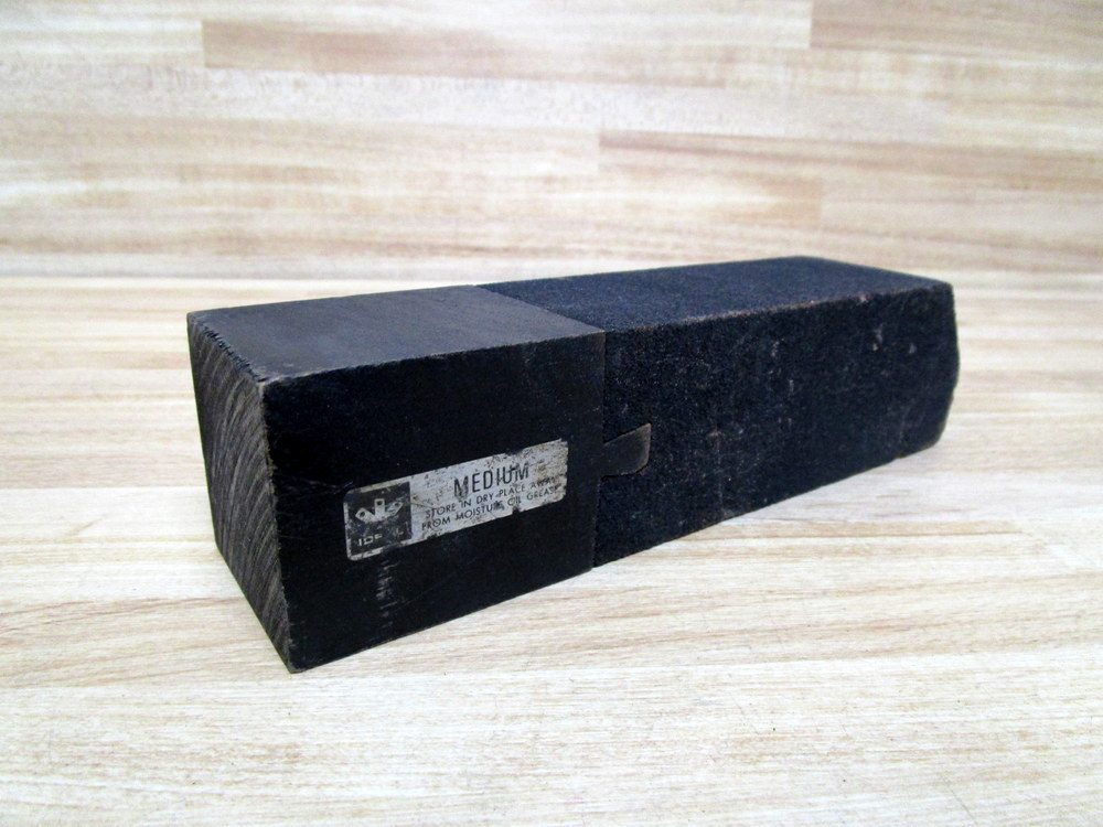 Ideal 7 7/8X2 1/32X2 1/32 Refinishing Stone