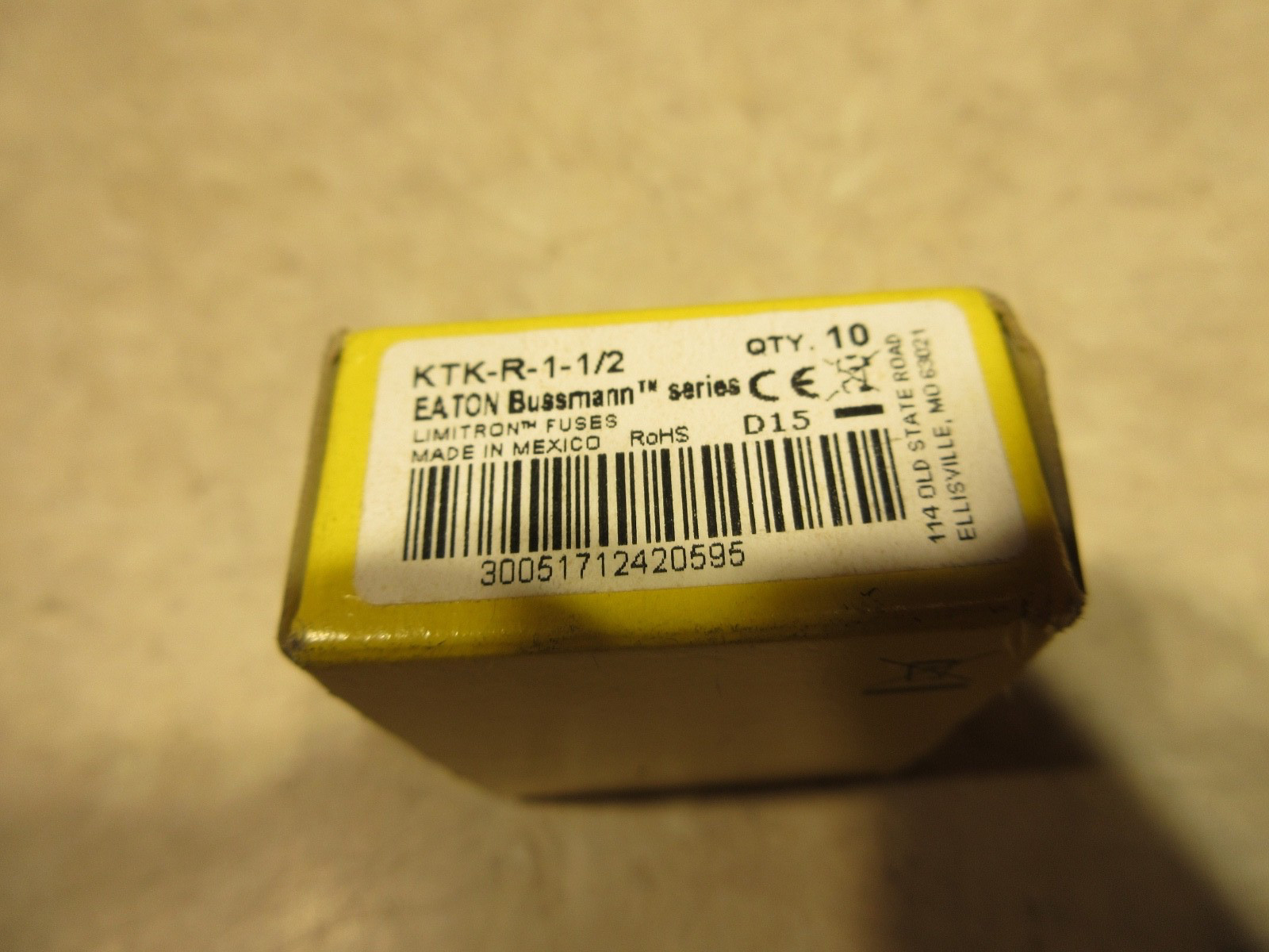 BOX OF 10 BUSSMANN KTK-R-1-1/2, 600VAC FUSES 1.5A, AB0350
