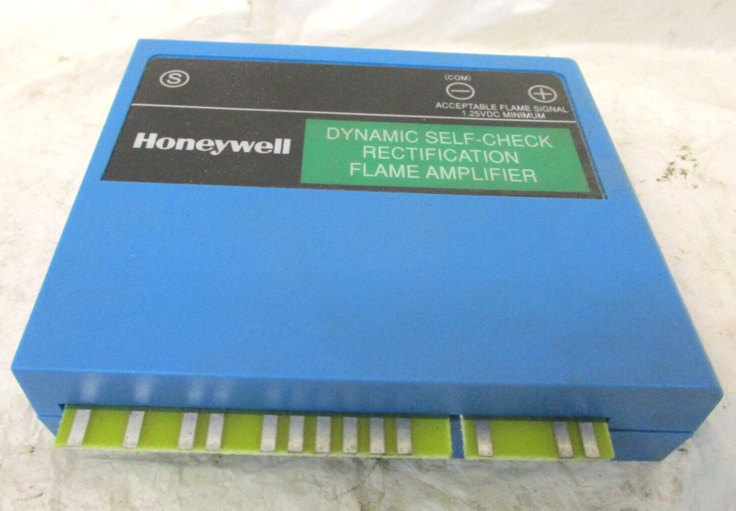 Honeywell R7847 C 1005 97-4685E Flame Amplifier A6988WVS