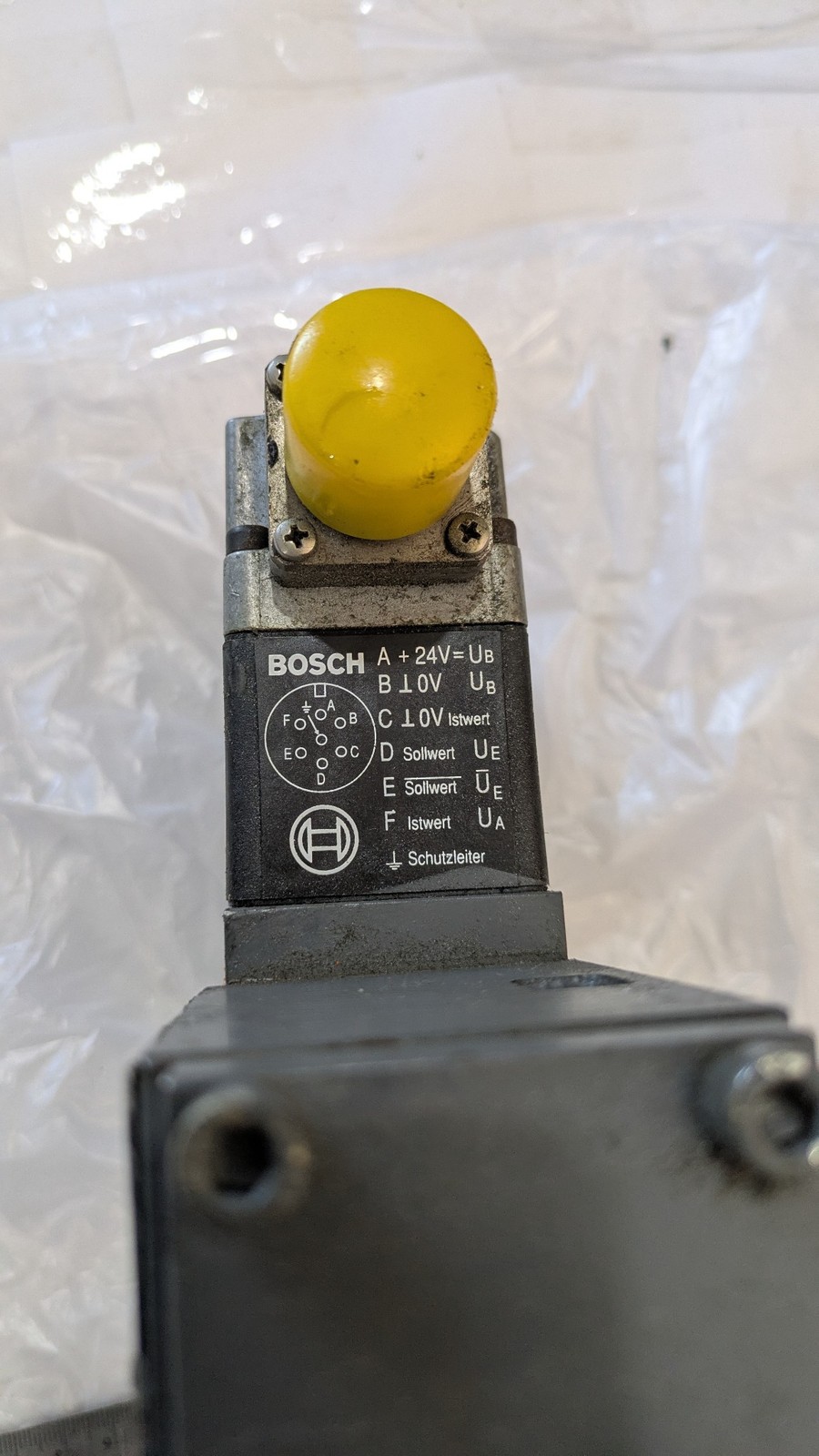 BOSCH 0 811 404 629 315 BAR 24 V HYDRAULIC VALVE