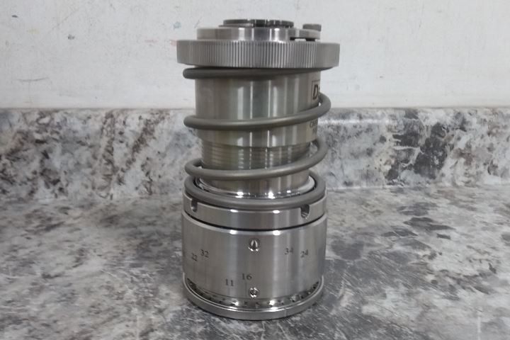 Dayton 6PNZ4 1.250-12 Input Thread Size 8 to 34 Lb-In Magnetic Capping Headset