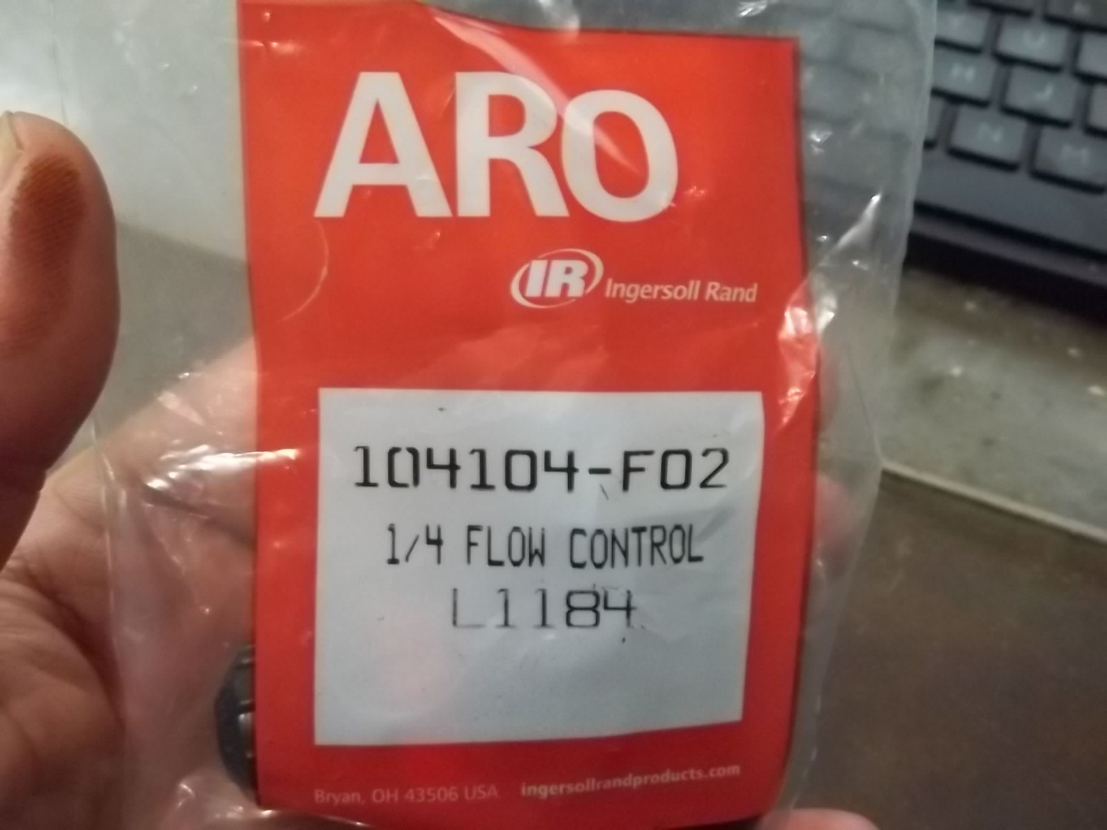 NEW IN PKG INGERSOLL RAND ARO 104104-F02 INLINE FLOW CONTROL VALVE 1/4″ (WL19-2)