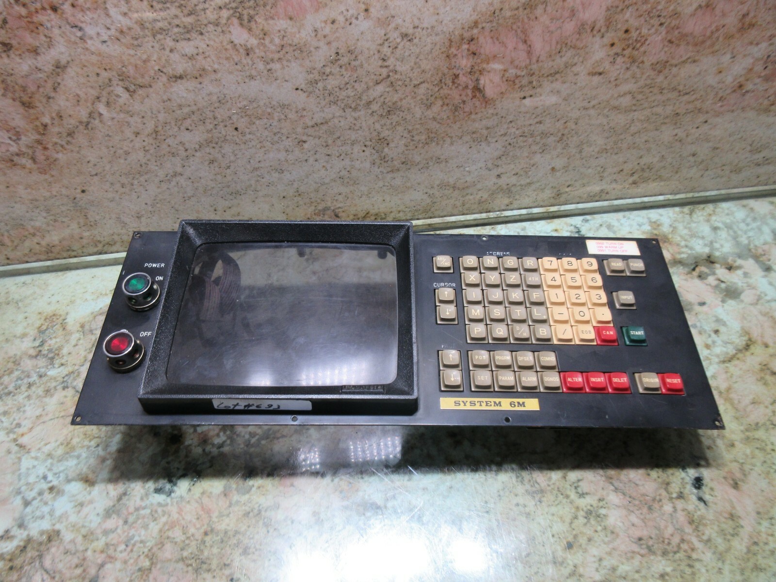 FANUC SYSTEM 6T MDI/CRT UNIT TYPE A02B-0051-C012 NO. N2784 1981 08