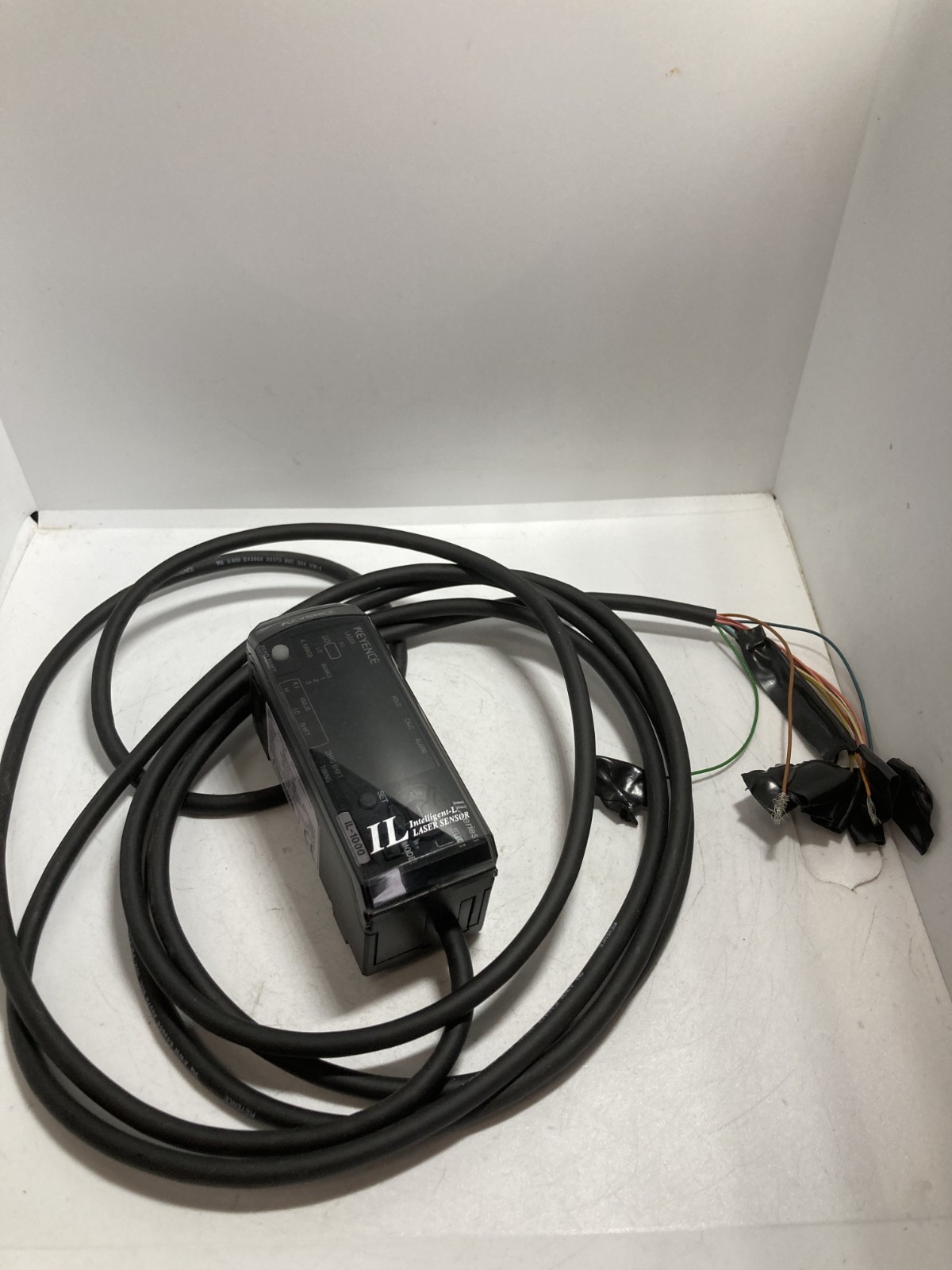 KEYENCE IL-1000 AMPLIFIER UNIT DIN-RAIL MOUNT TYPE 10-30VDC 18W MAX