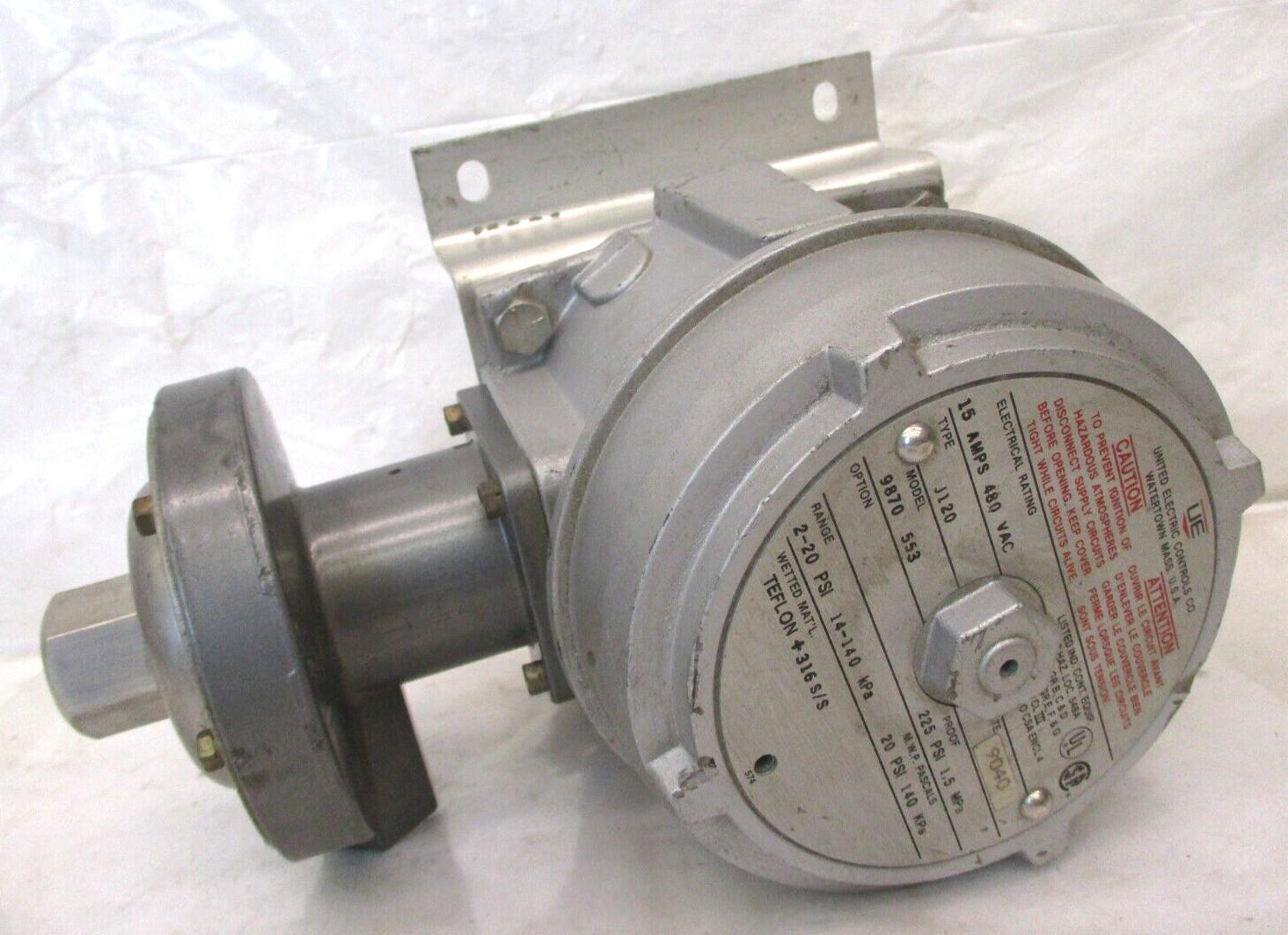 United Electric 9870 553 Type J120 Pressure Switch A7220WVS