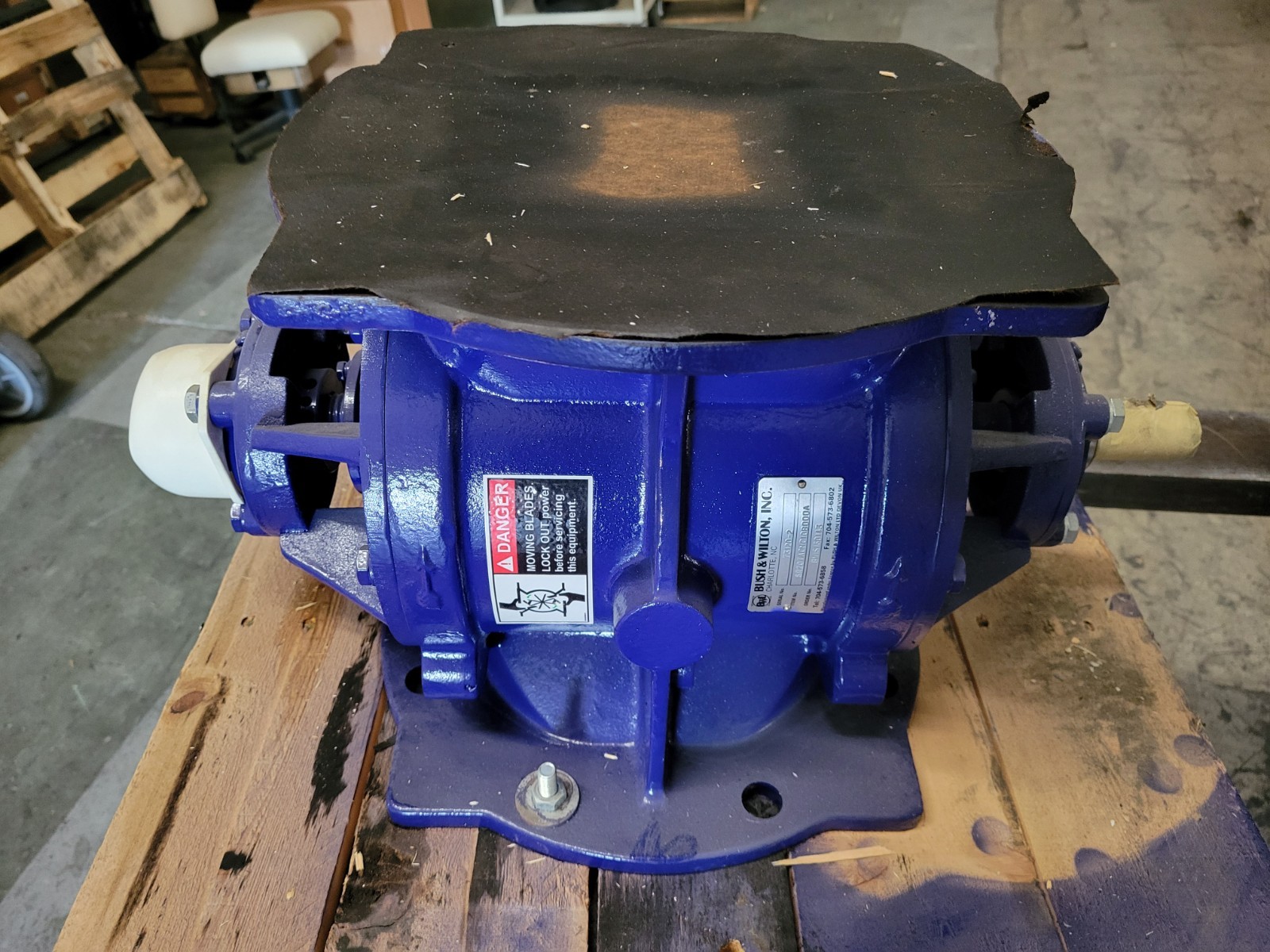 Bush & Wilton SR20TACMC108000A SR20 Rotary Air Lock.