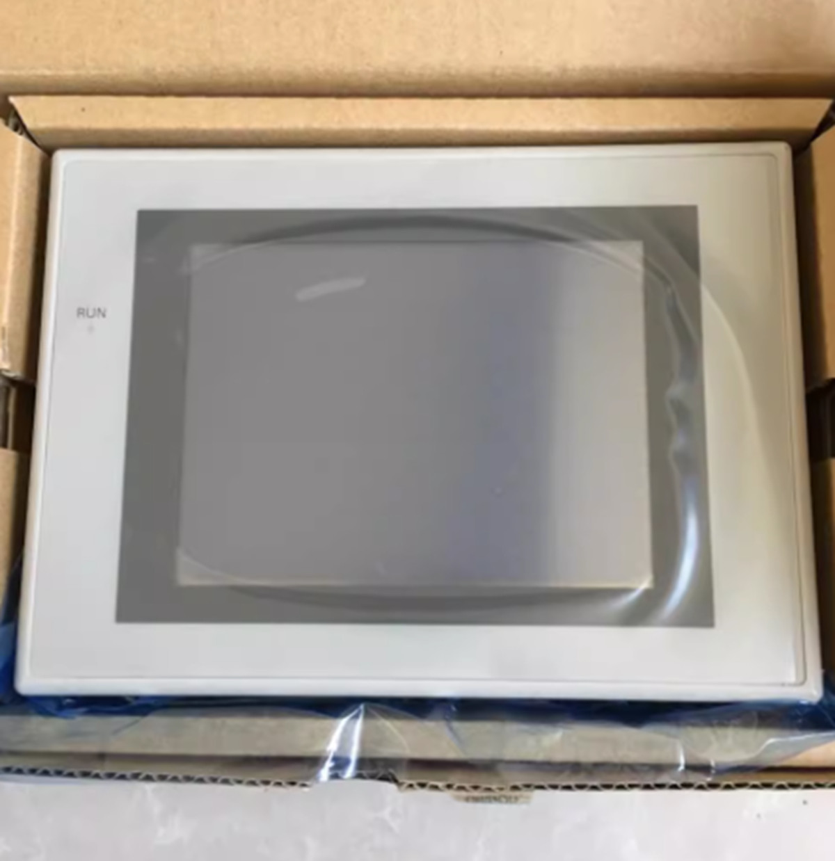 NEW OMRON NS5-MQ10-V2 Touch Screen