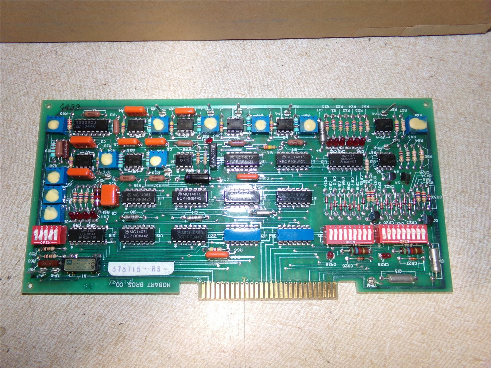 NEW Hobart Bros. Circuit Control Board 375715-R3 *FREE SHIPPING*
