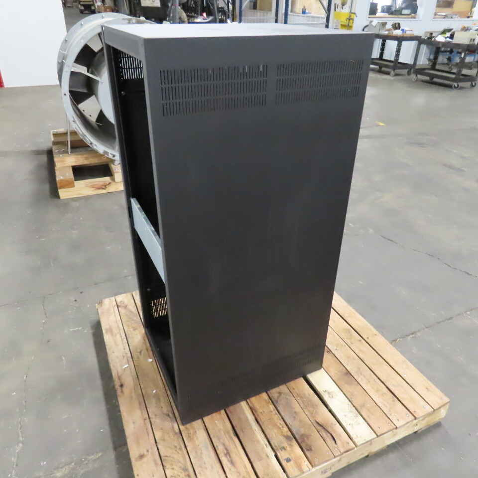 Middle Atlantic ERK-2725 27u Server Rack Enclosure 22″ x 25″ x 51-1/2″ Tall