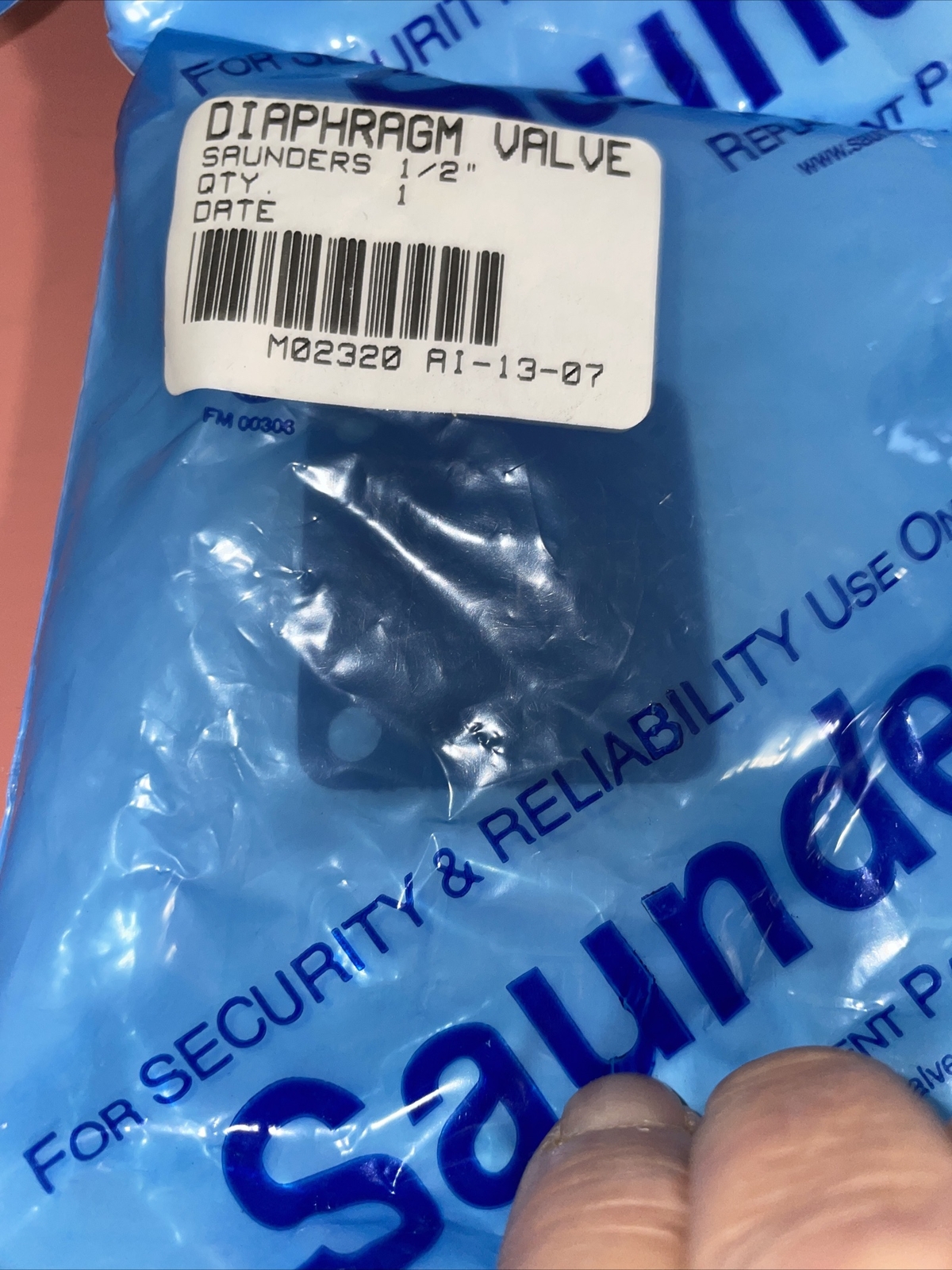 (2) SAUNDERS DA015E2 DIAPHRAGM *NEW IN FACTORY BAG*