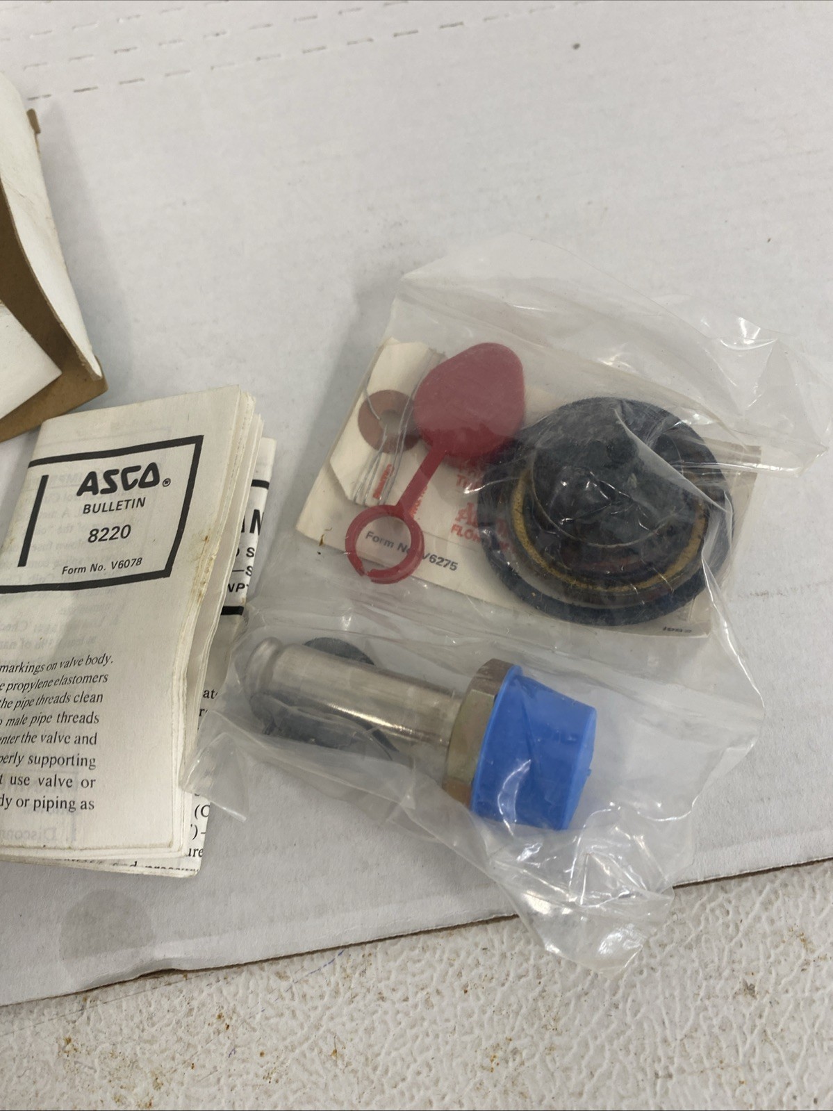 ASCO RED-HAT solenoid VALVES 304-939 8220A Spare Part Kit NEW OLD STOCK A6