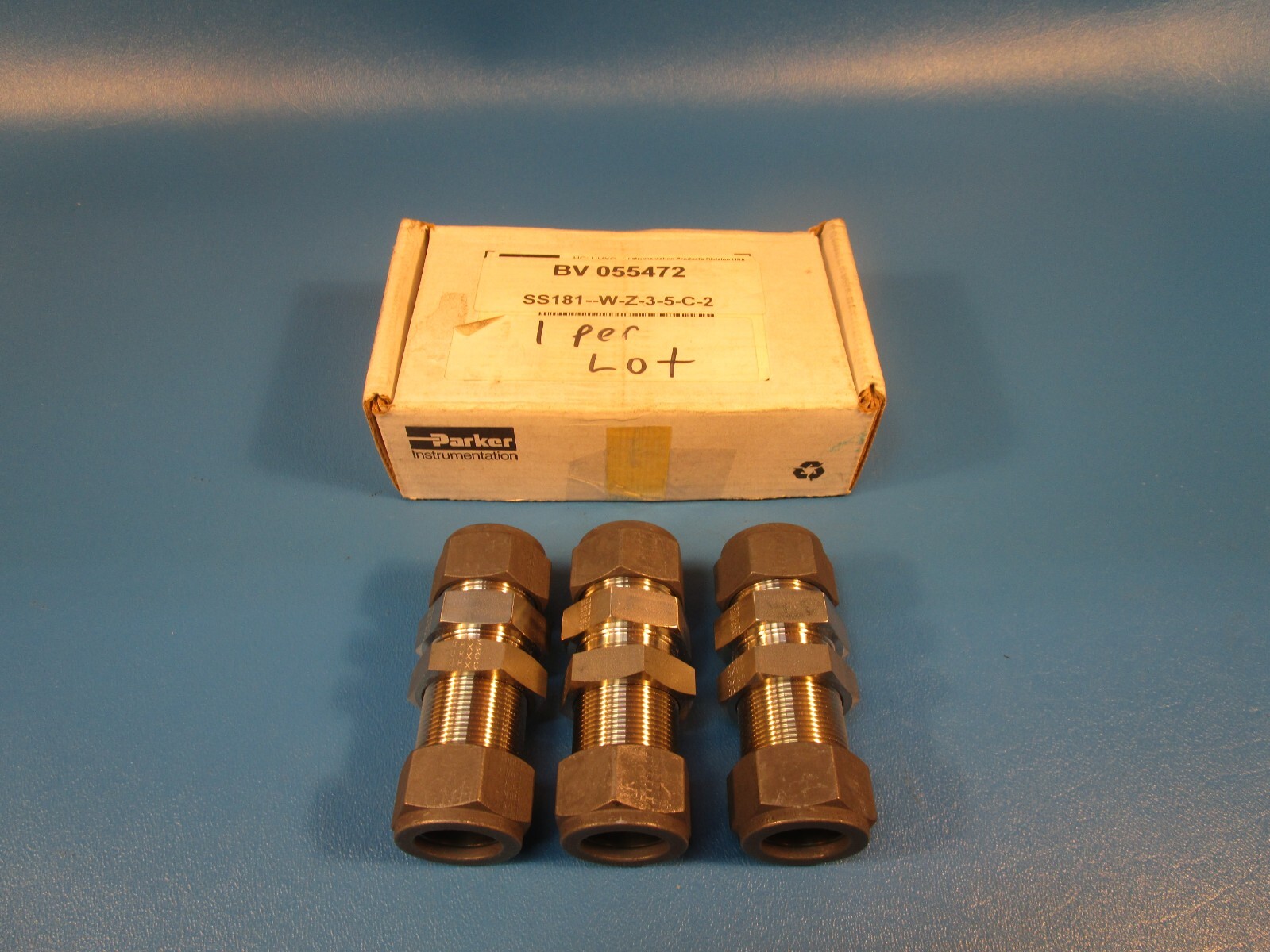 BOX OF 3 Parker 12-12-WBZ-SS-CNQ, Union, Tubing QA1, Bulkhead 3/4″ S-Steel