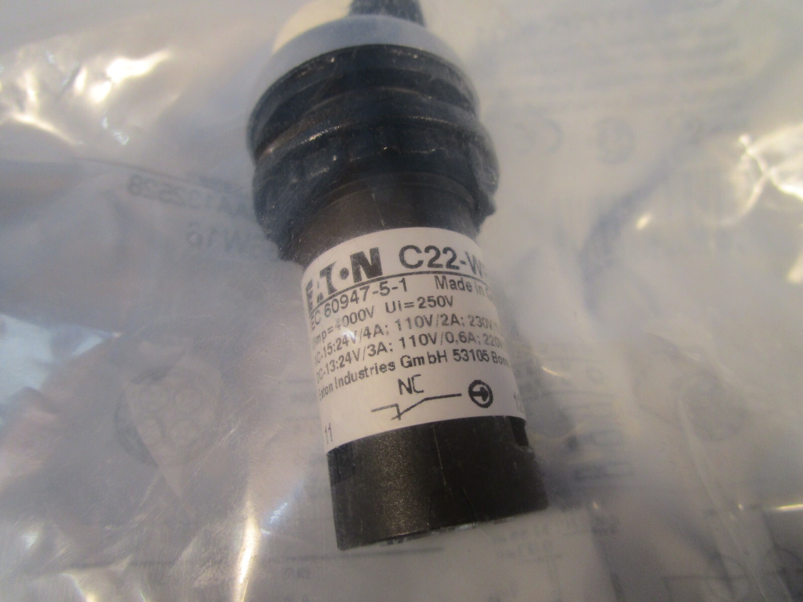 Eaton C22-WRK-K01, Selector Switch Non-Illuminated 1NC 2 Position, Cutler Hammer