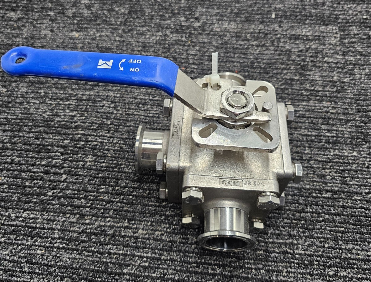 Ball Valve Flange Vacuum 1-1/2″ CF8M, 1000 WOG Blue Handle