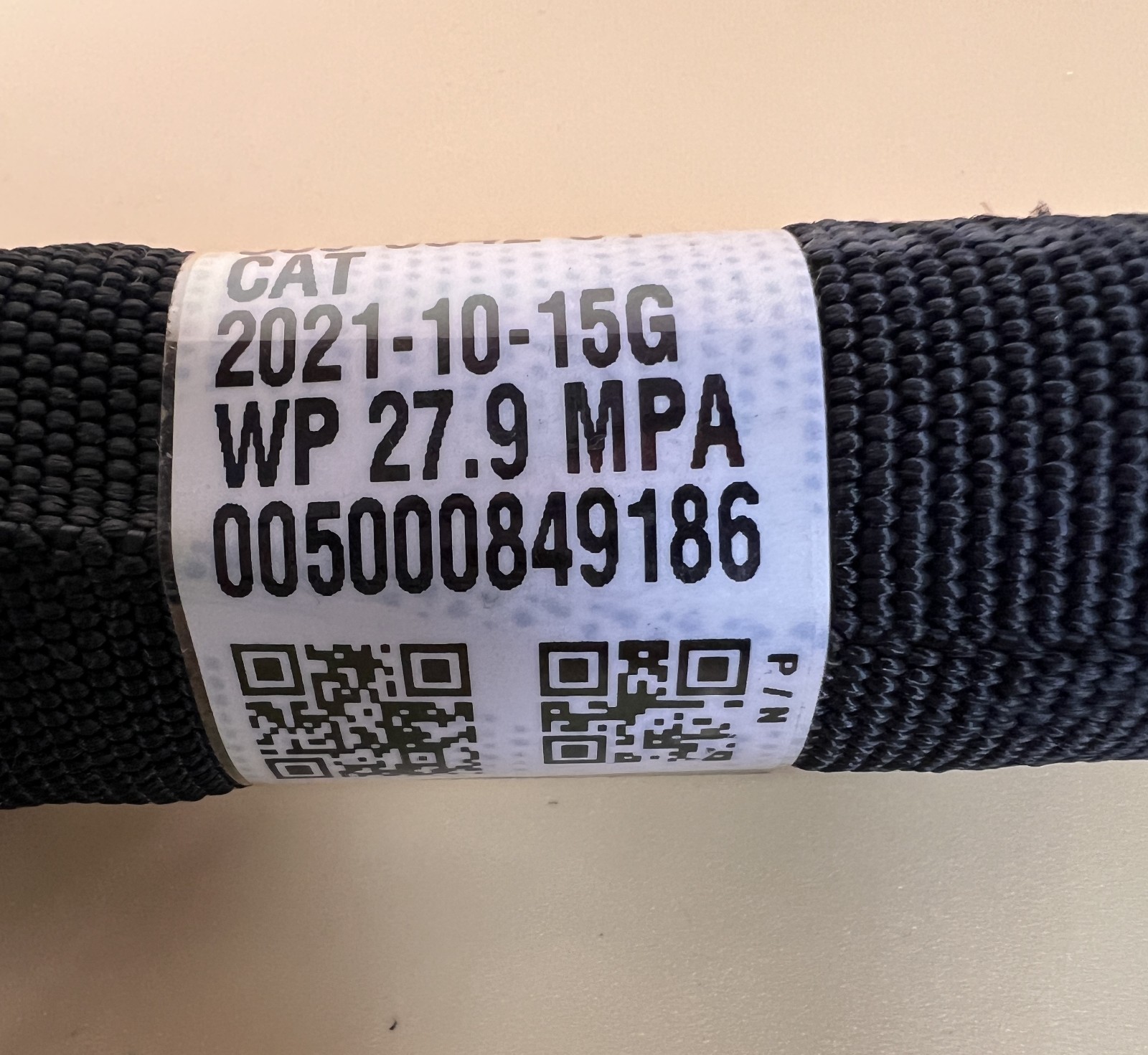 CAT 359-5542 XT-3 ES High Pressure Hose Assembly WP 27.9 MPA 23″ OEM