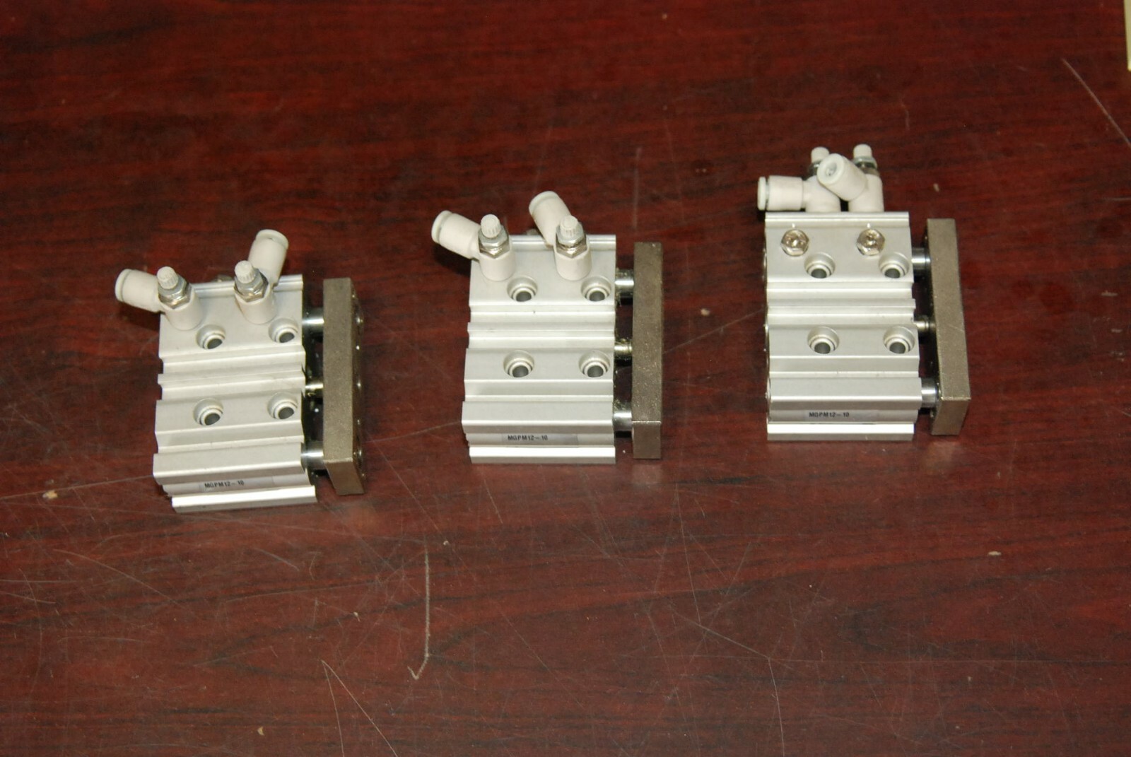 SMC MGPM12-10 Pneumatic Guided Slide, 10mm Travel Actuator, 12mm Bore New Other